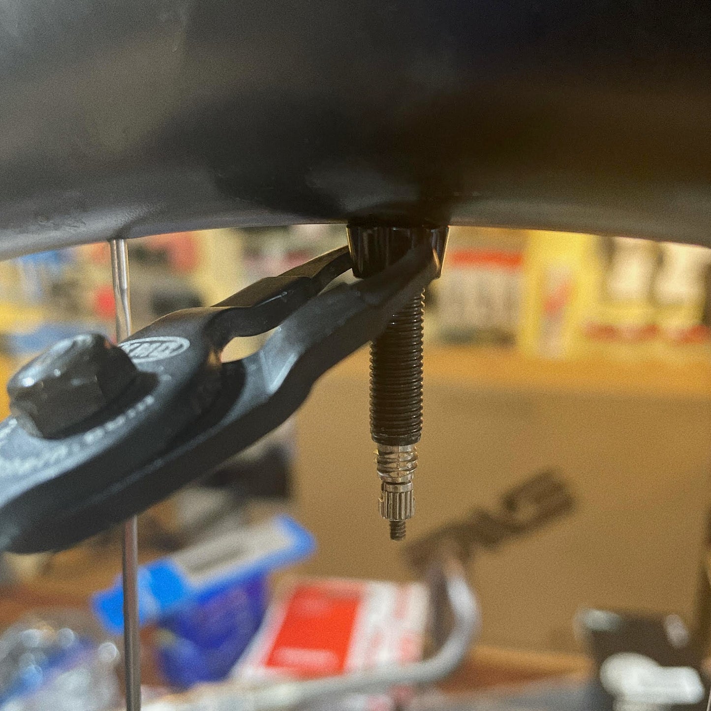 BIKE HAND CHAIN LINK TOOL