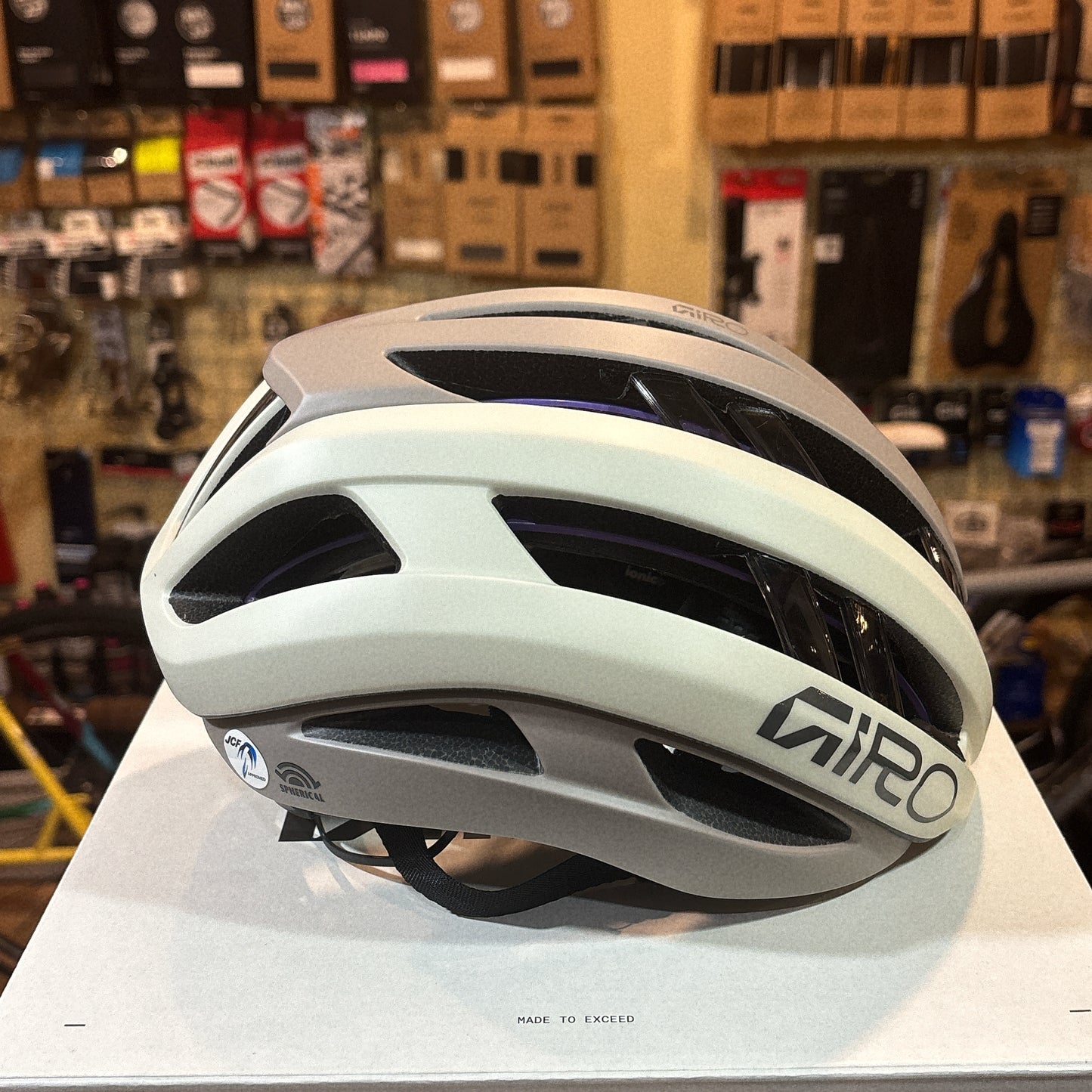 GIRO ARIES SPHERICAL ASIAN FIT HELMET 2026