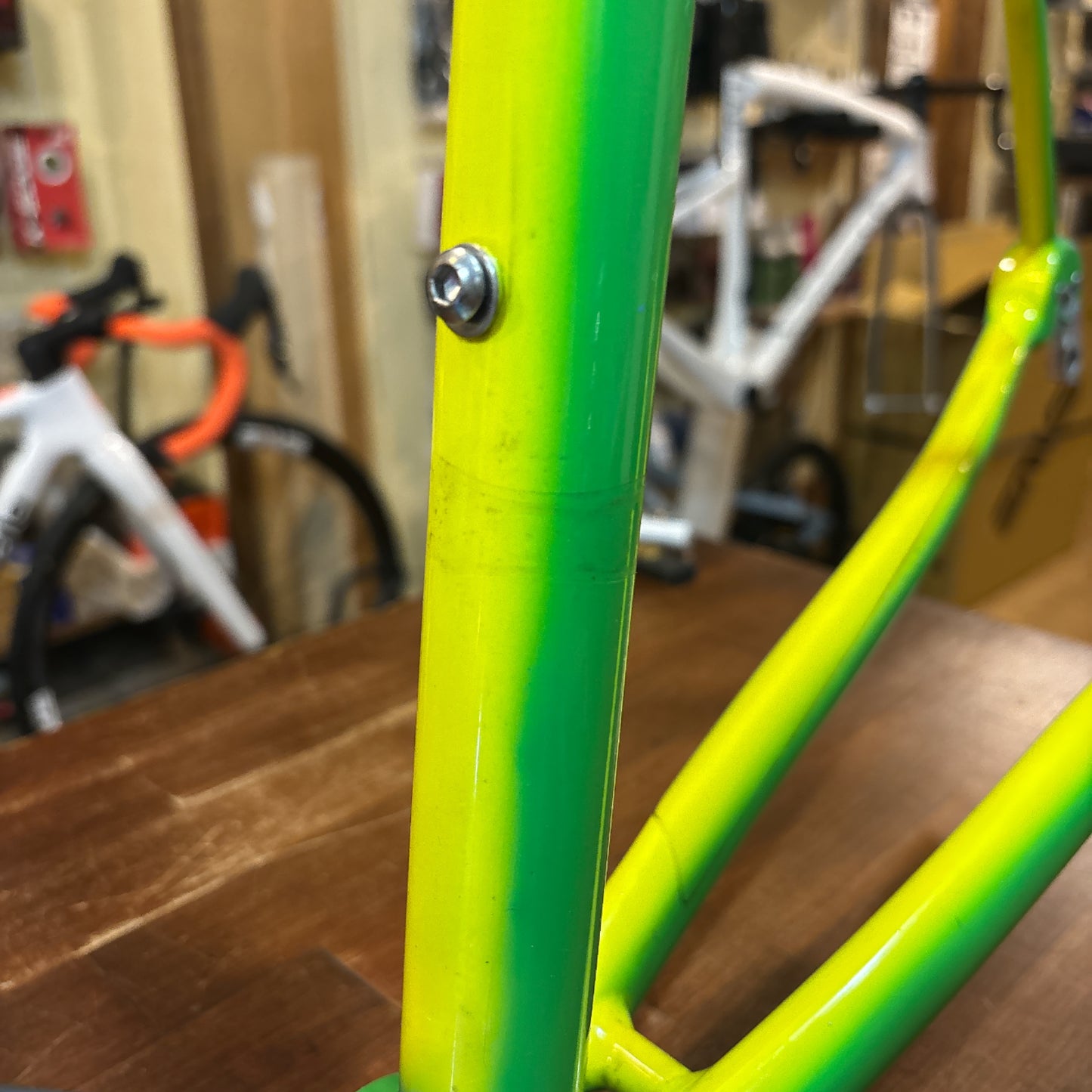 USED VYNLBIKE ROAD size53 GatorFade