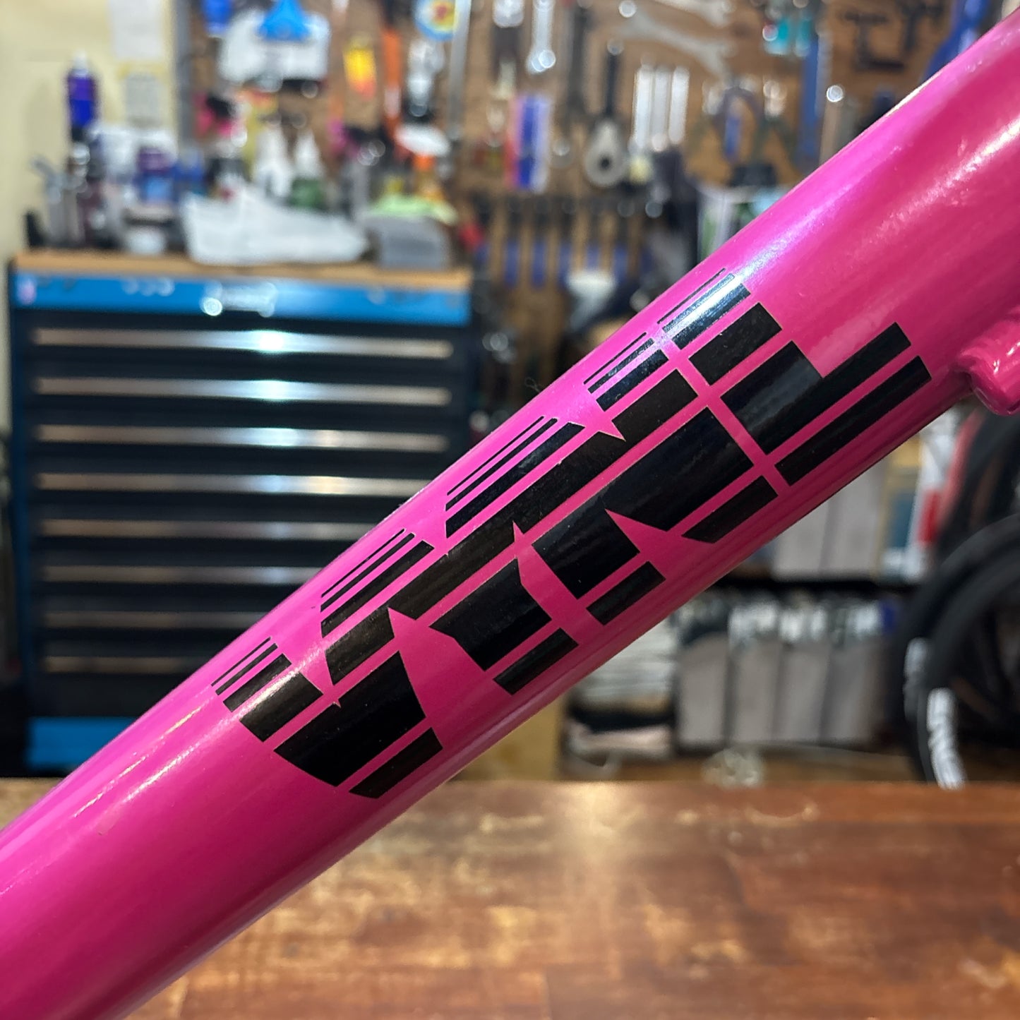 USED VYNLBIKES size51 PINK